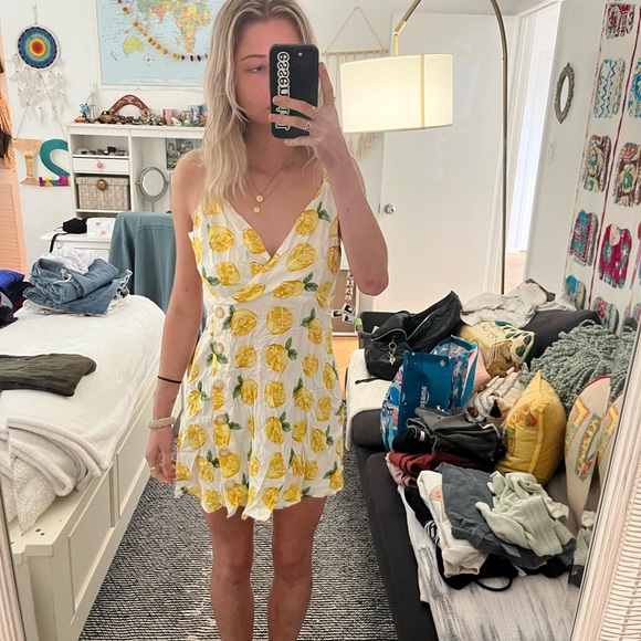 Lemon dress - Picture 3 of 4